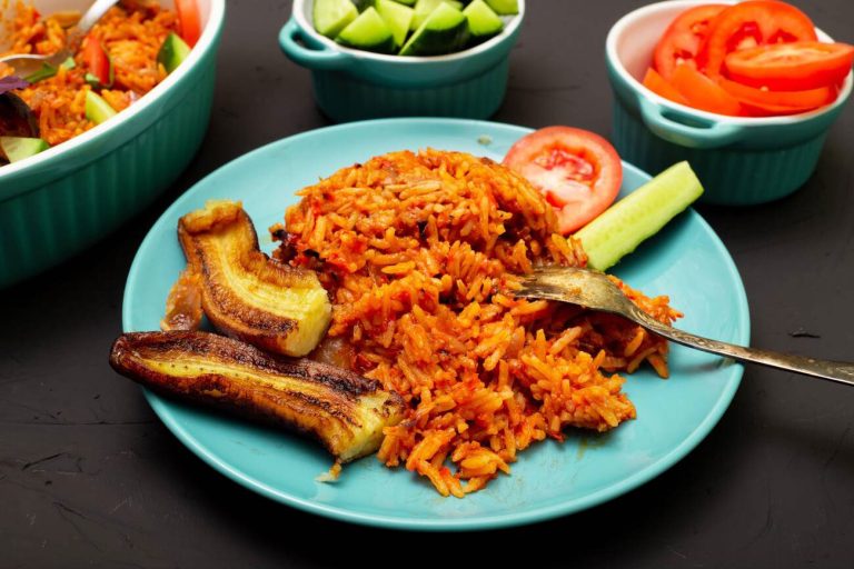 Read more about the article Seasoned Nigerian Jollof Rice Explained Recipe